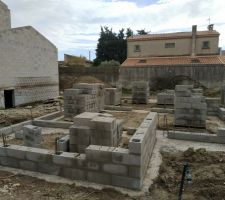 Mise en place du vide sanitaire 120CM (6 rangs de parpaings)