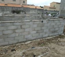 Mise en place du vide sanitaire 120CM (6 rangs de parpaings)