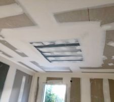 Renfort de plafond pour ventilateur suspendu