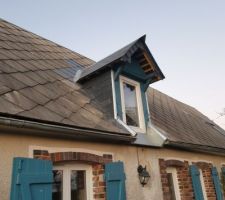 R&eacute;novation compl&egrave;te de la lucarne : jou&eacute;es, toit, fa&ccedil;ade...