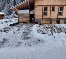 Déneigement de la prairie pour stocker la paille