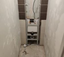 Ragr&eacute;age et installation du b&acirc;ti support