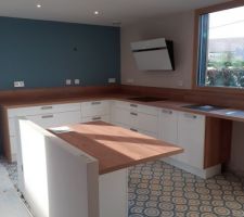 Cuisine mont&eacute;e