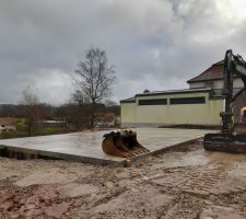 Périphérie du vide sanitaire rebouché
