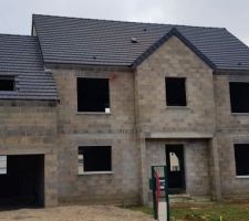 Tuiles pos&eacute;es