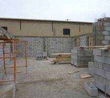 Une petite photo int&eacute;rieure ...vue du salon vers le coin chambres