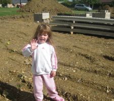 Ma fille Anais de visite sur le chantier...