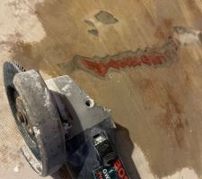 Des tomettes au sol sous un reagreage ?