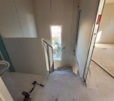 Placo escalier, pallier chambre cadette