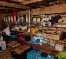 Début de rangement du garage, c'est bien beau de s'équiper mais encore faut-il que ça soit organisé !
