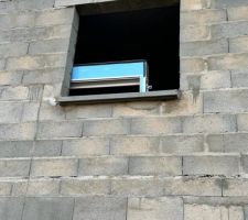 Bande de redressement avec d&eacute;pose de la menuiserie