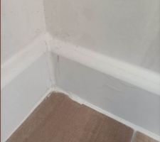 Joint acrylique impeccable n'est ce pas ? mdr j'en rigole nerveusement bien sur