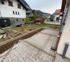 Suppression terrasse bois et installation dalle béton