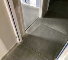 Coulage de la chape sur système de chauffage au sol