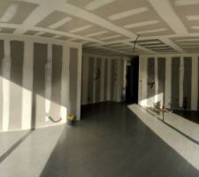 Coulage de la chape sur système de chauffage au sol