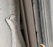 Coulage de la chape au niveau de la baie vitrée