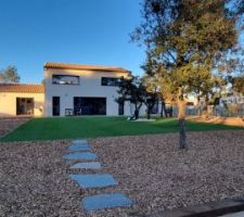 Vue d'ensemble depuis le terrain de p&eacute;tanque