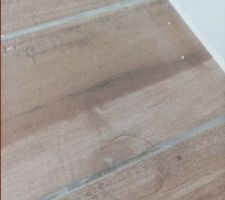 énorme manque dans joint