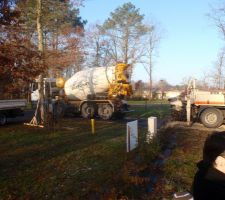 La betonniere, pas la même société que pour les fondations