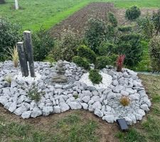 Massif japonais : erreur de couleur des minéraux, et paillage ardoise non demandé...