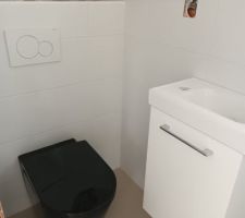 PETIT CABINET DE TOILETTE
