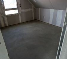 Fermeture des cloisons et mise place de la chape