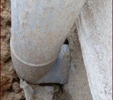 Tuyau du vide sanitaire non joint&eacute;,avec les intemp&eacute;rie l'eau rentre dans le vide sanitaire.