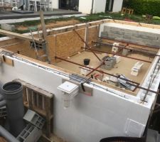 Préparation de l?arase,étayage et coulage des murs