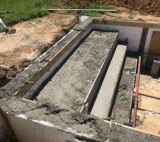 Lissage des marches et des arases mais à 2 le béton a tirer trop vite !!!!