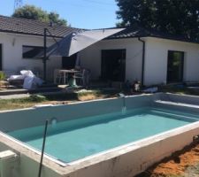 Mise en eau et installation hydraulique dans l?abris de piscine
