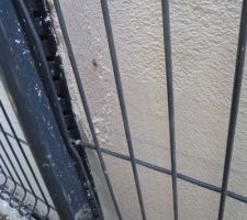 Il manque les fixateurs de grilles qui etaient présents avant le démontage