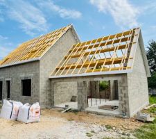 Découpe pour les velux au dessus du garage fait !