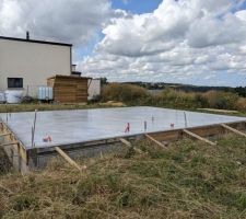Coulage de la dalle de compression en béton auto-nivelant
