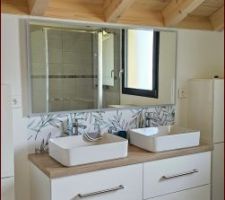 Crédence sticker salle de bain de l'étage