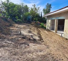 Terrassement partie amont du terrain