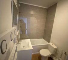 Salle de bain 1er étage terminée