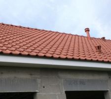 Tuilles montes le 20 juillet 2023
Les aérations ainsi que l'aspiration pour la fosse septique