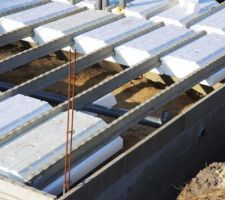 Pose Poutrelles et Entrevous Polystyrène