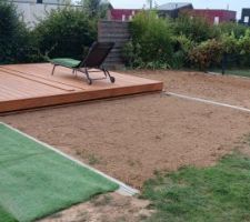 Les 2 terrasses recouvertes de leur bois