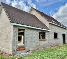 Pose des appuis de fen&ecirc;tres