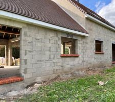 Pose des appuis de fen&ecirc;tres