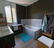 Sdb des garçons fini.