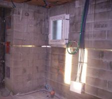 Rail pour placo et isolation murs