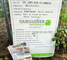 23/10/2023 : panneau permis de construire toujours en place