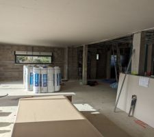 Début de la mise en place des plafonds