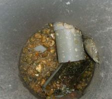 Raccord de drain. 2h de boulot à 3, bravo Ludovic ANSEAUME d'avoir réussi à économiser un regard béton à 30?.