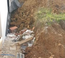 Fen&ecirc;tre cuisine.. le vert c'est le niveau laser