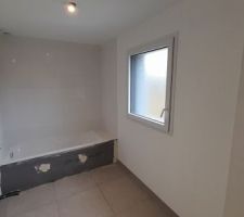 Carrelage et faïence de la salle de bain de l'étage 1.