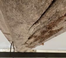 Grattage pon&ccedil;age poutre bois cuisine