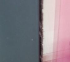 Après 6 ans les joints des baies K LINE  sont dans cet état effeuillés et n'ont plus aucune efficacité contre les infiltrations d'air. merci KLINE vous vendez du matériel de second choix !